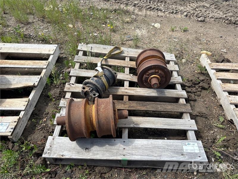CAT of (2) Cat Track Rollers - Fits Cat D8 Autres accessoires