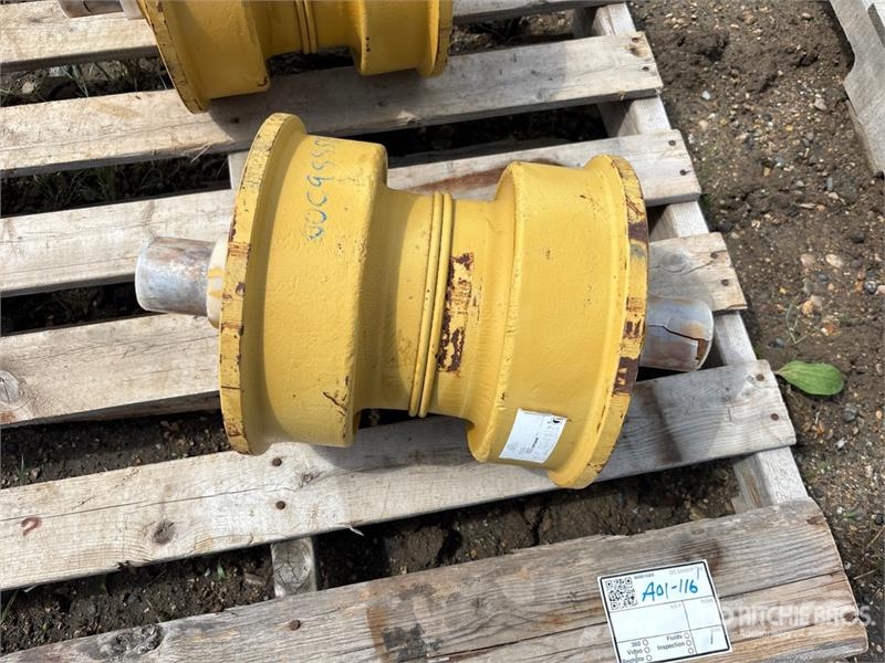 CAT of (2) Cat Track Rollers (Unused) - Fits Cat D7 El Autres accessoires