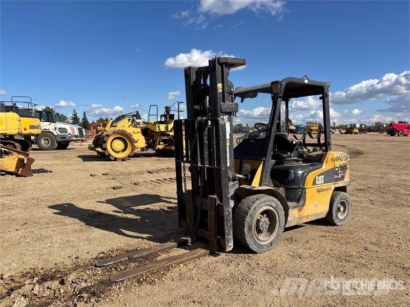 CAT P6000-LP 5400 lb Cushion Tire Forklift شاحنات ذات رافعات شوكية - أخرى