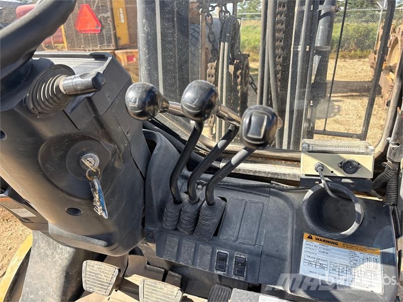 CAT P6000-LP 5400 lb Cushion Tire Forklift شاحنات ذات رافعات شوكية - أخرى