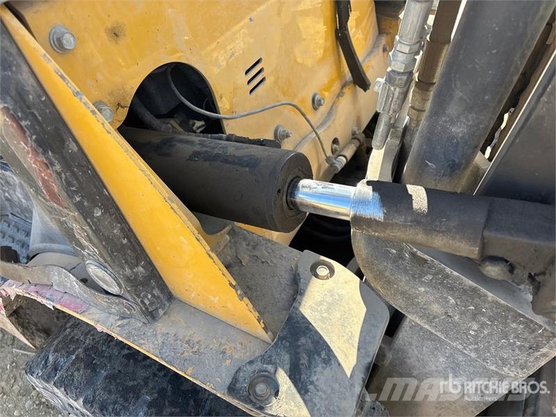 CAT P6000-LP 5400 lb Cushion Tire Forklift شاحنات ذات رافعات شوكية - أخرى
