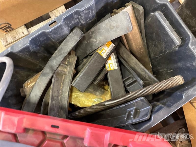CAT Parts Ostale komponente za građevinarstvo