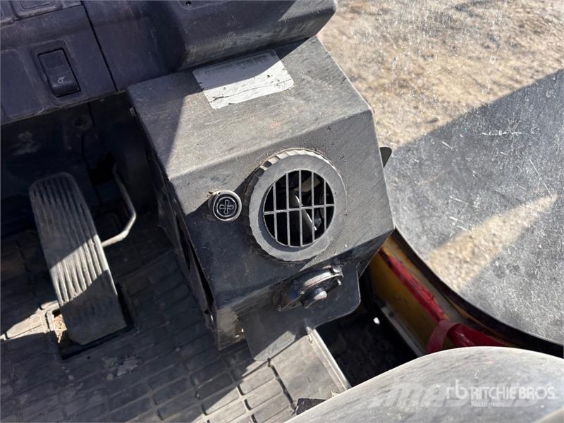 CAT PD6000-D 6000 lb Pneumatic Tire Forklift Kahveltõstukid - muud