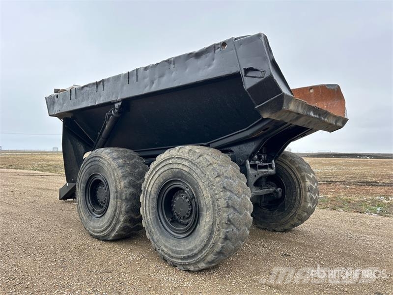 CAT T/A Off-Road End Dump Trailer Ďalšie nákladné vozidlá