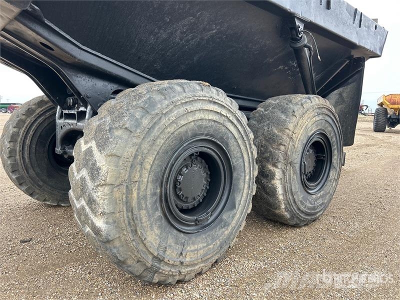 CAT T/A Off-Road End Dump Trailer Ďalšie nákladné vozidlá