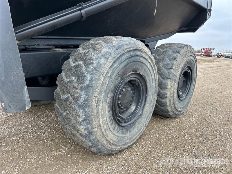 CAT T/A Off-Road End Dump Trailer Ďalšie nákladné vozidlá