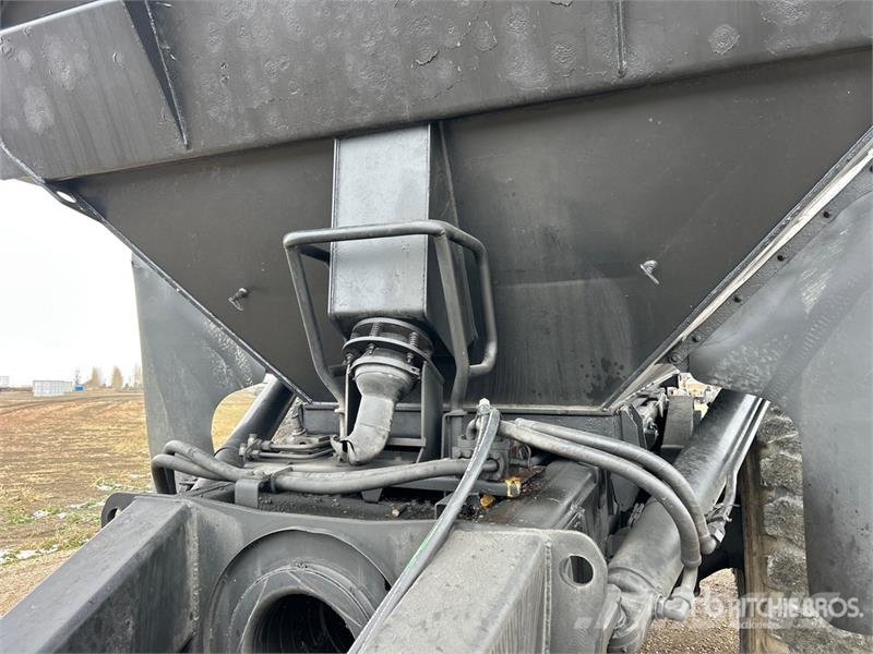 CAT T/A Off-Road End Dump Trailer Ďalšie nákladné vozidlá