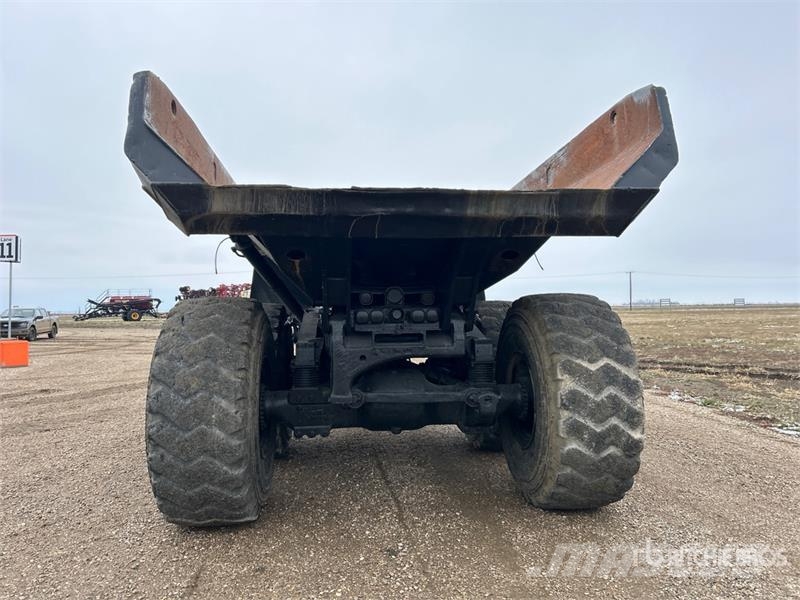 CAT T/A Off-Road End Dump Trailer Ďalšie nákladné vozidlá