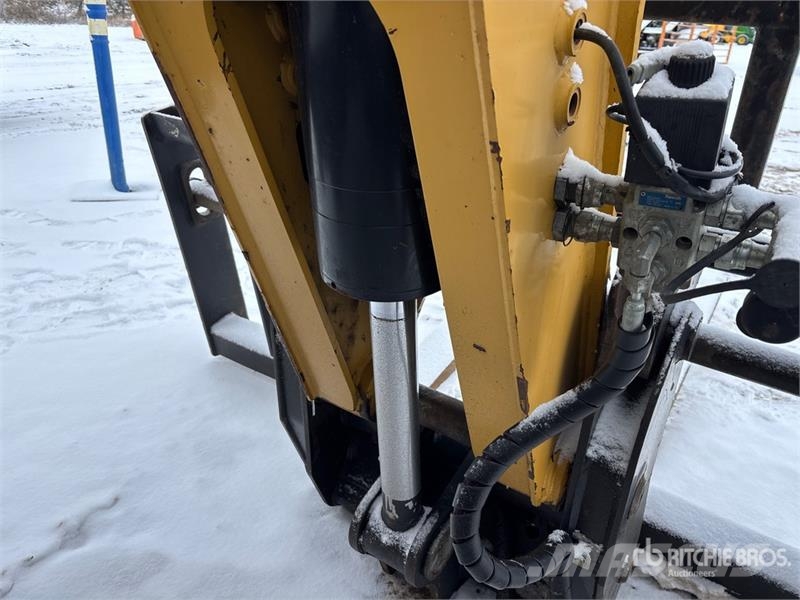 CAT TL1255 Sollevatori telescopici