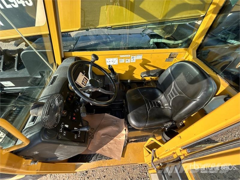 CAT TL943 Stivuitoare telescopice