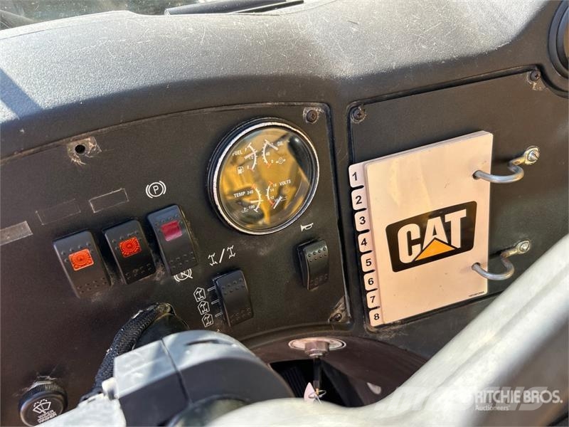 CAT TL943 Stivuitoare telescopice