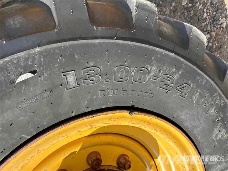 CAT TL943 Stivuitoare telescopice