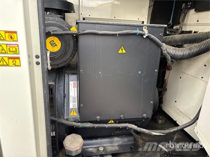 CAT XQ1006 100 kW Mobile Generator Set Naftové generátory