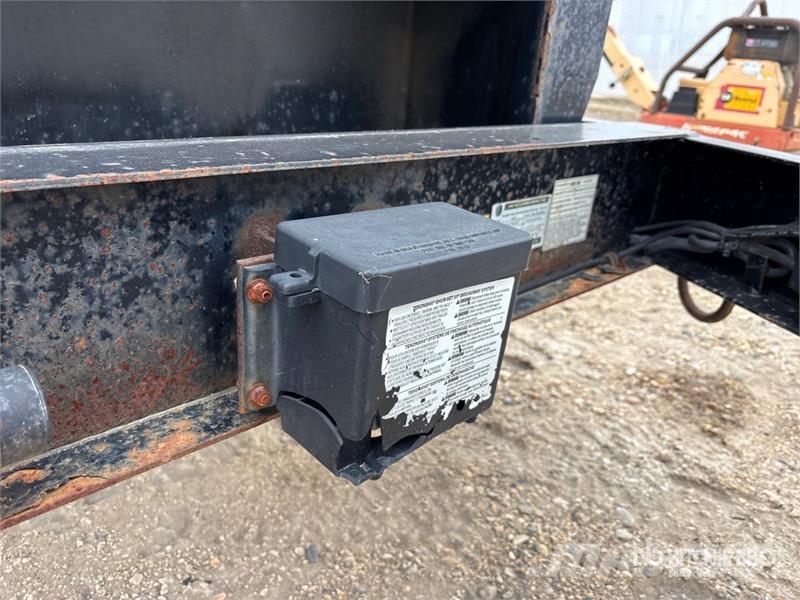 CAT XQ1006 100 kW Mobile Generator Set Naftové generátory