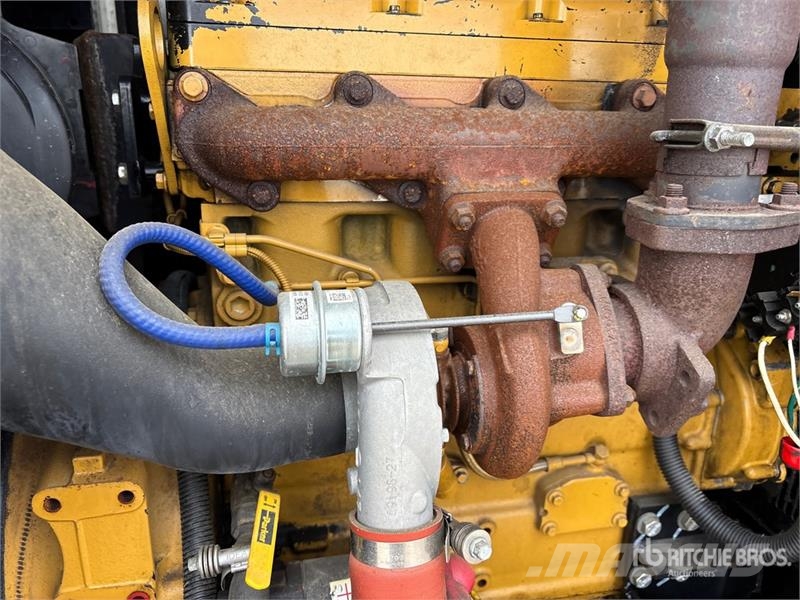 CAT XQ1006 100 kW Mobile Generator Set Naftové generátory
