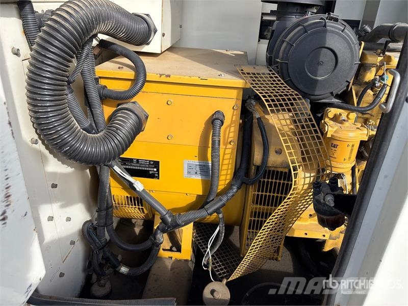 CAT XQ30-8 Diiselgeneraatorid