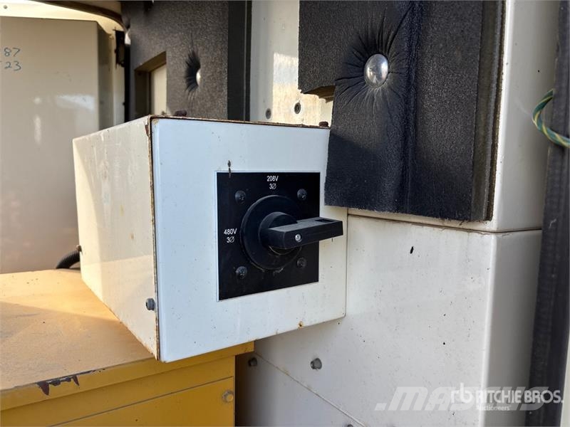 CAT XQ30-8 Diiselgeneraatorid