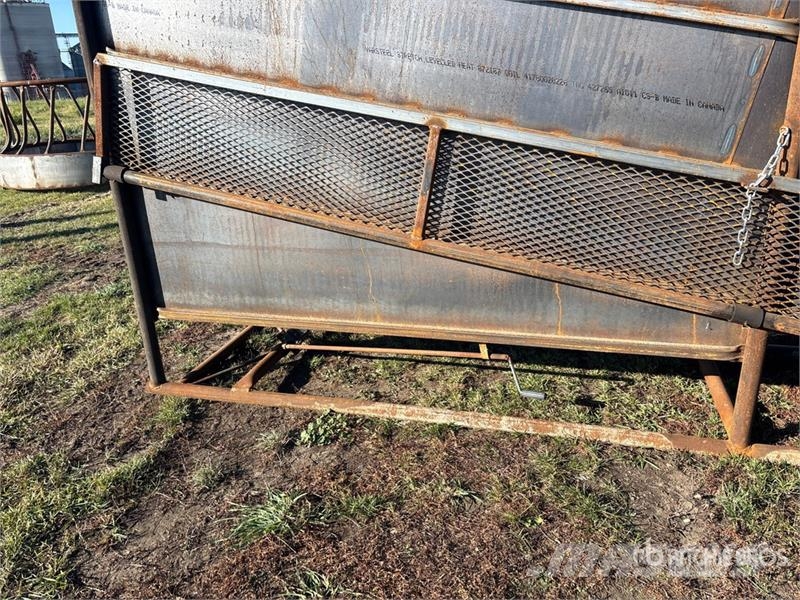Cattle Loading Ramp (Unused) Оборудование для животноводческих ферм