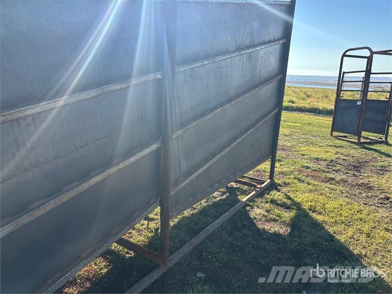 Cattle Loading Ramp (Unused) Оборудование для животноводческих ферм