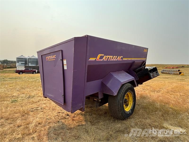 Cattlelac 360 Feed Grinder Mixer ماكينات وملحقات مواش أخرى
