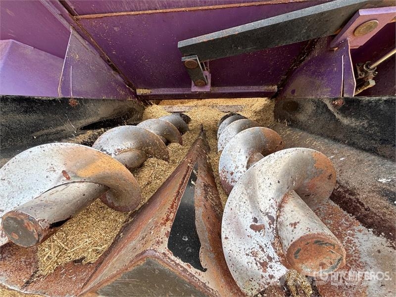 Cattlelac 360 Feed Grinder Mixer ماكينات وملحقات مواش أخرى