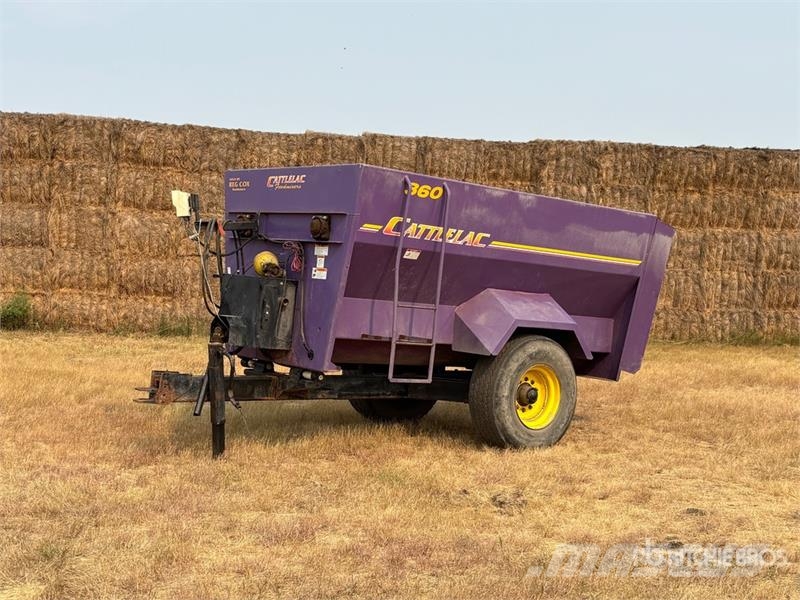Cattlelac 360 Feed Grinder Mixer ماكينات وملحقات مواش أخرى