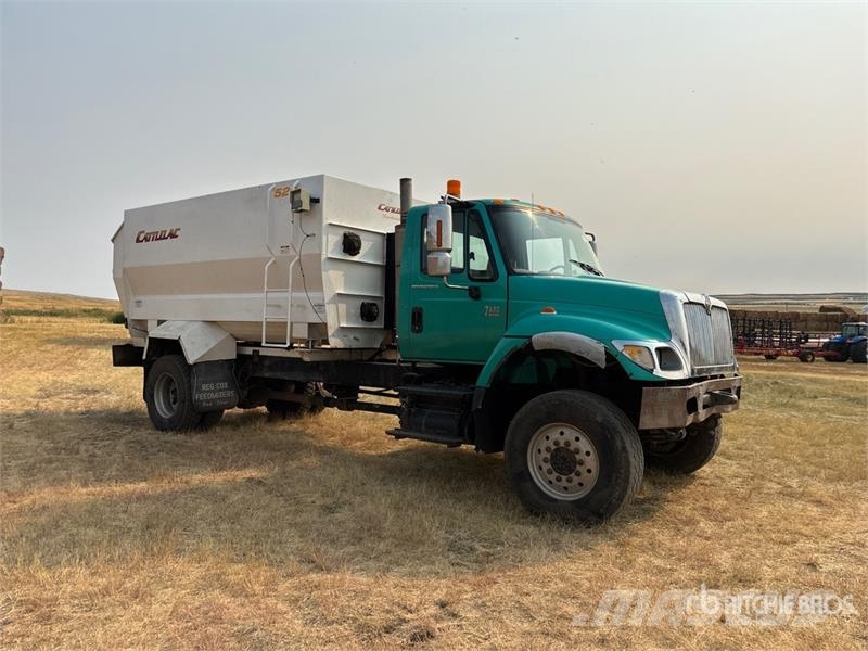  Cattlelac 520 Feed Grinder Mixer ماكينات وملحقات مواش أخرى