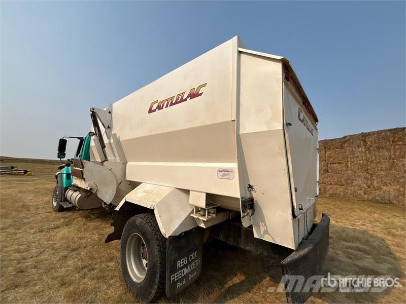  Cattlelac 520 Feed Grinder Mixer ماكينات وملحقات مواش أخرى