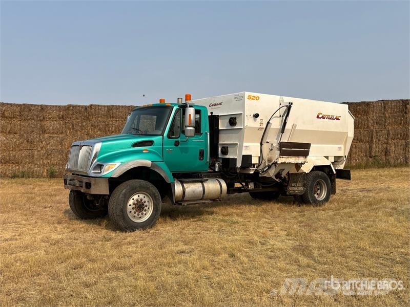  Cattlelac 520 Feed Grinder Mixer ماكينات وملحقات مواش أخرى