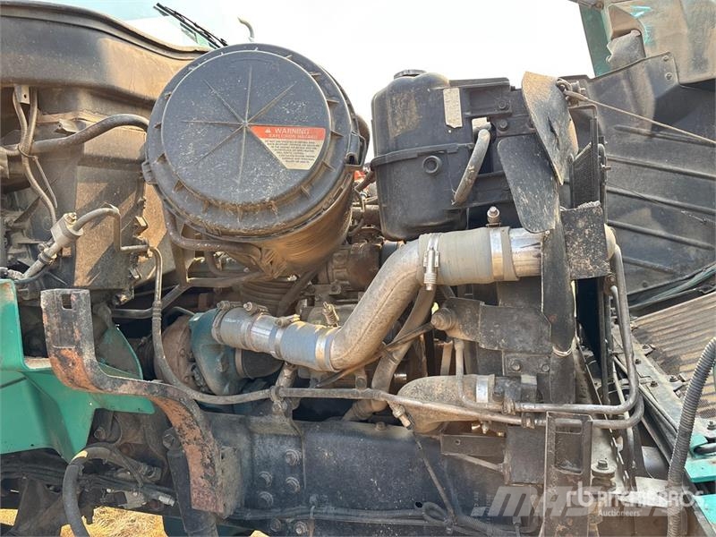  Cattlelac 520 Feed Grinder Mixer ماكينات وملحقات مواش أخرى
