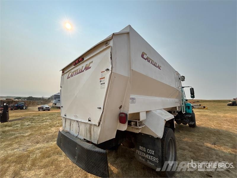  Cattlelac 520 Feed Grinder Mixer ماكينات وملحقات مواش أخرى