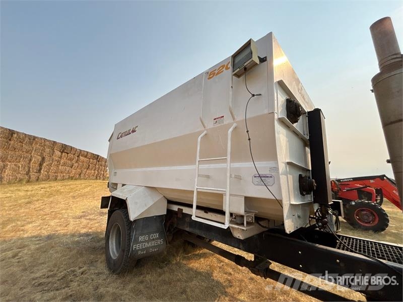  Cattlelac 520 Feed Grinder Mixer ماكينات وملحقات مواش أخرى