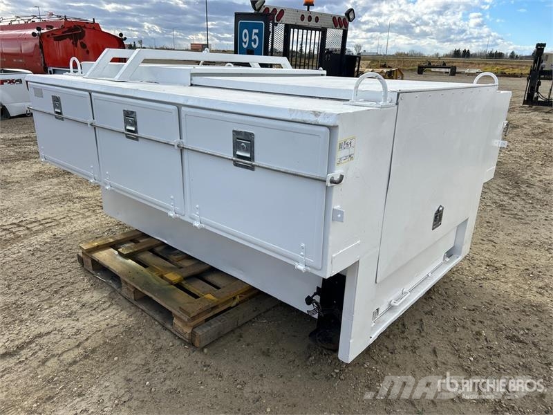 Caytec Truck Cap Kabiny a interiér