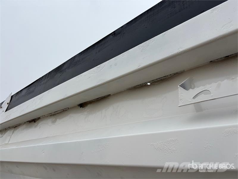 Centerline 30 ft Tri/A End Dump Trailer Tipper trailers