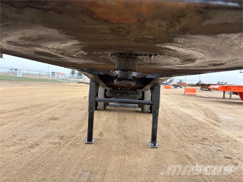Centerline 30 ft Tri/A End Dump Trailer Tipper trailers