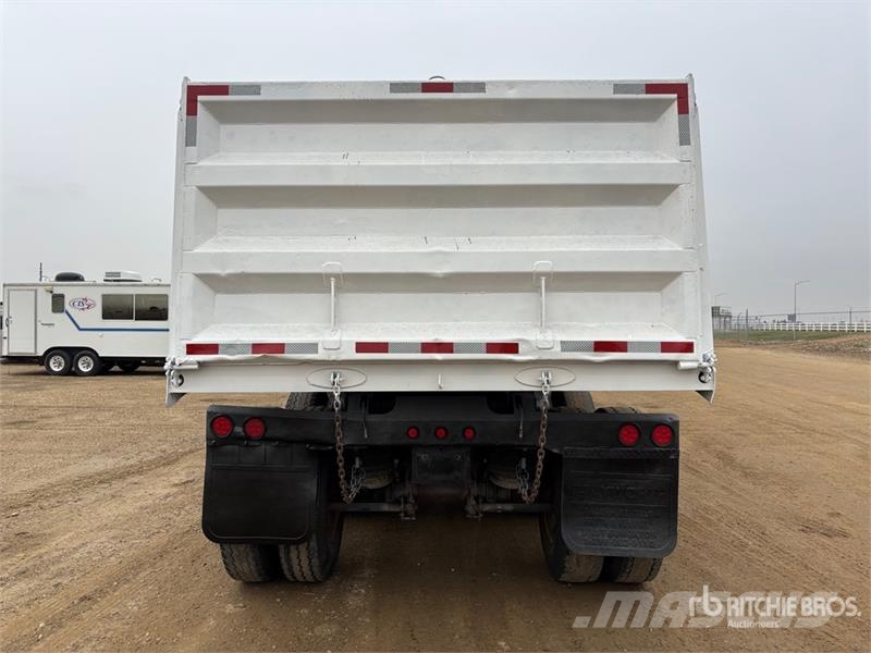 Centerline 30 ft Tri/A End Dump Trailer Tipper trailers