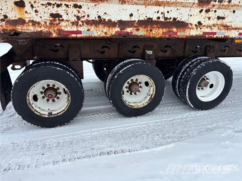 Centreline 30 ft Tri/A End Dump Trailer Самосвальные прицепы