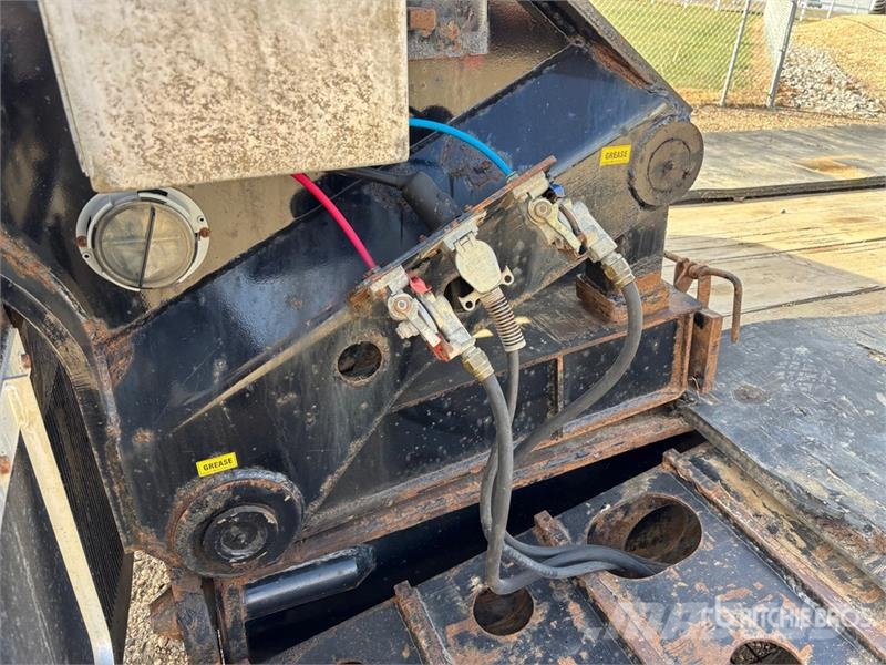Centreline Shallow Drop 55T Tri/A Lowboy Trailer Mélybölcsős