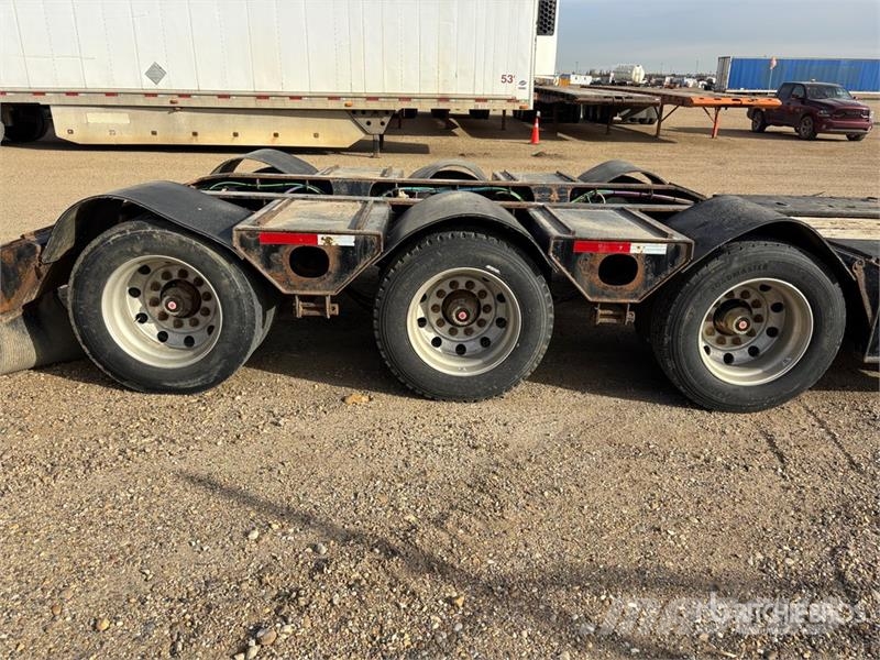 Centreline Shallow Drop 55T Tri/A Lowboy Trailer Mélybölcsős