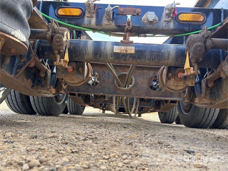 Centreline Shallow Drop 55T Tri/A Lowboy Trailer Mélybölcsős