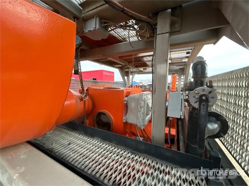 Centrifuge Stand w/ Built in Bucket Feed System Öl- und Gasbohrgeräte