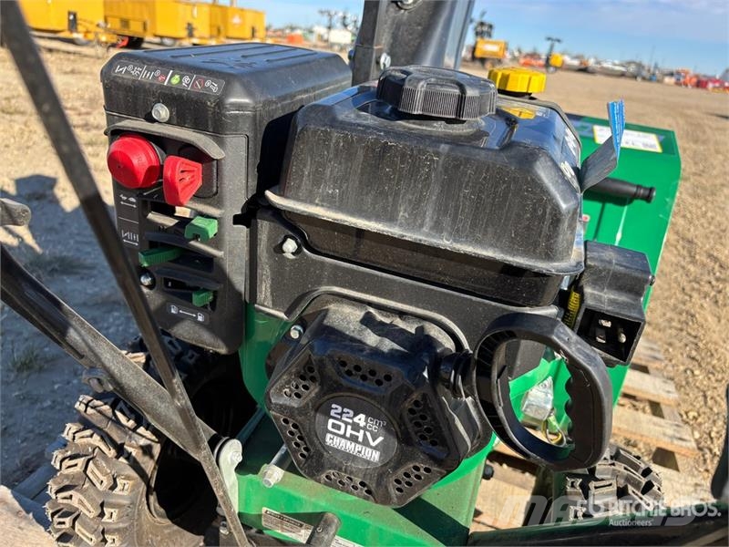  Certified 24 in Snow Blower Snøfresere