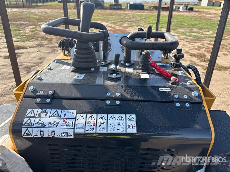 CFG KJT27 Mini Compact Track Loader (Unused) Skid steer loaders