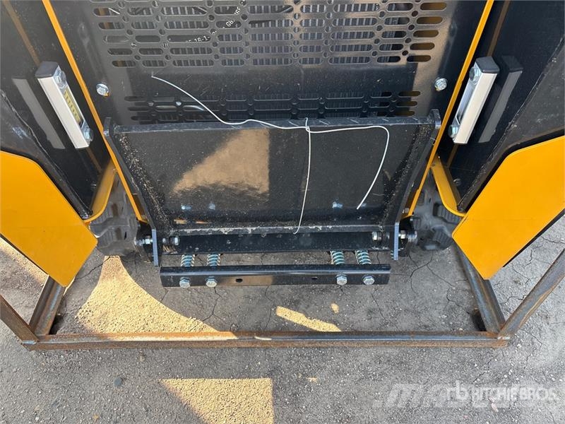 CFG KJT27 Mini Compact Track Loader (Unused) Skid steer loaders