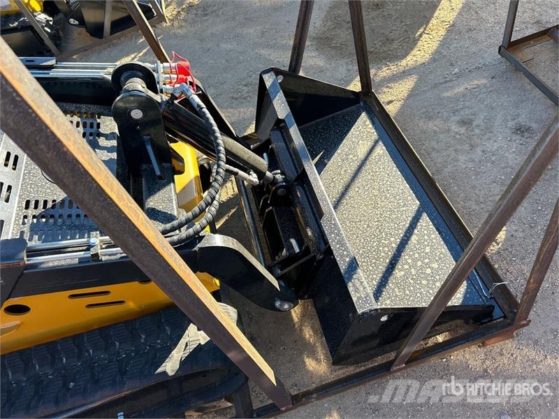 CFG KJT27 Mini Compact Track Loader (Unused) لوادر انزلاقية التوجيه