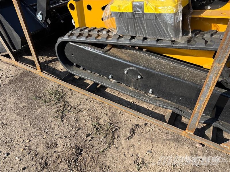 CFG KJT27 Mini Compact Track Loader (Unused) Skid steer loaders