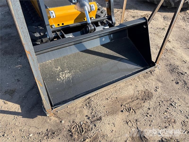 CFG KJT27 Mini Compact Track Loader (Unused) Skid steer loaders
