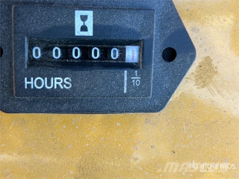 CFG MX12R Mini Excavator (Unused) Mini excavadoras < 7t