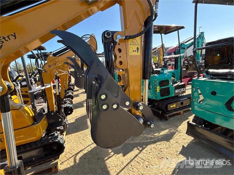 CFG QK18R Mini Excavator (Unused) Mini excavadoras < 7t