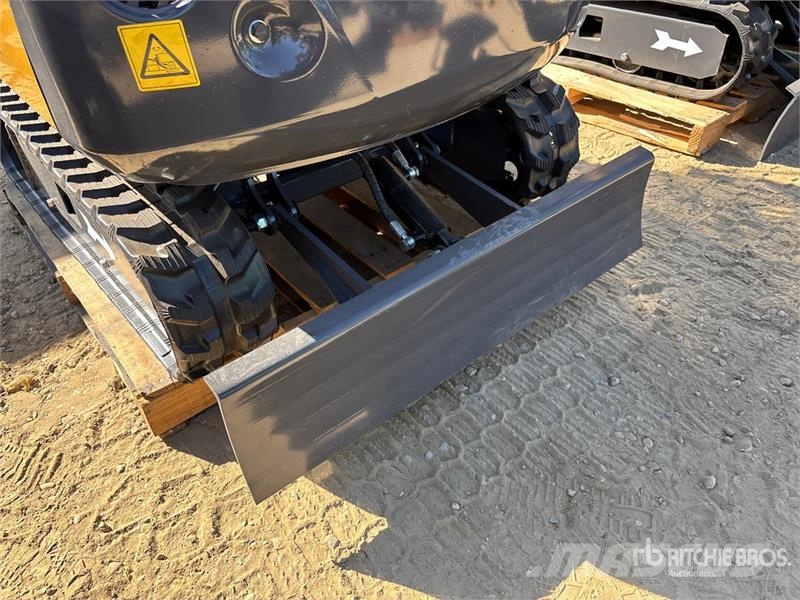 CFG QK18R Mini Excavator (Unused) Mini excavadoras < 7t